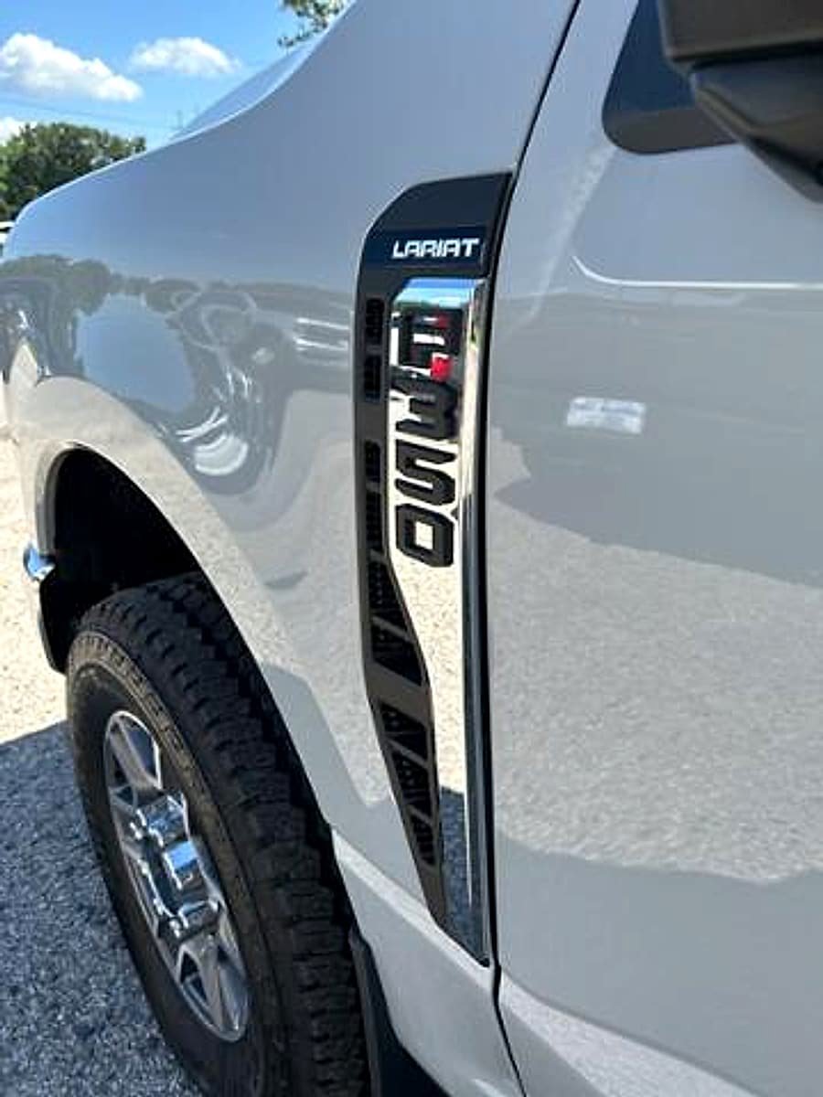New 2025 Ford F350 Lariat w/ Lariat Ultimate Package AWD/4WD image 9