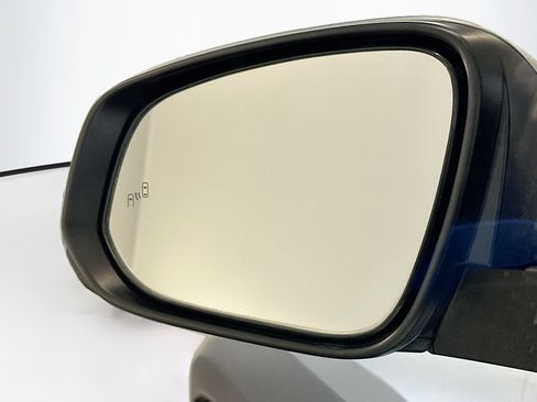 Used 2025 Toyota Tacoma TRD Off-Road image 16