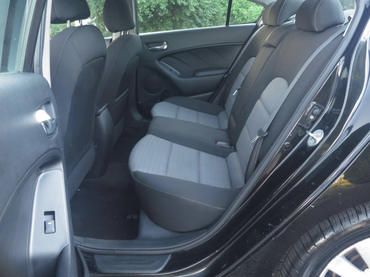 Used 2014 Kia Forte EX FWD image 9