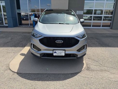 Used 2021 Ford Edge ST-Line w/ Class II Trailer Tow Package AWD/4WD image 3