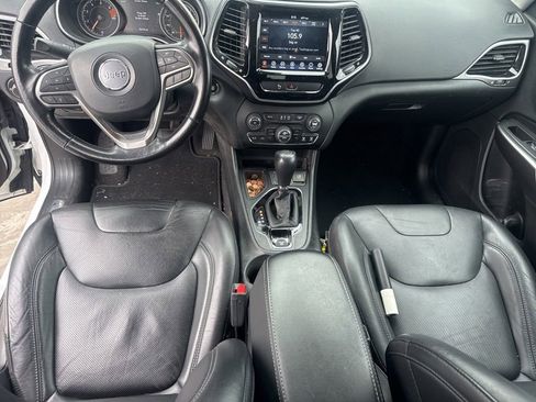 Used 2020 Jeep Cherokee Limited FWD image 18