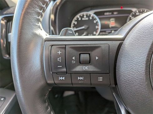 Certified 2024 Nissan Pathfinder SV image 13