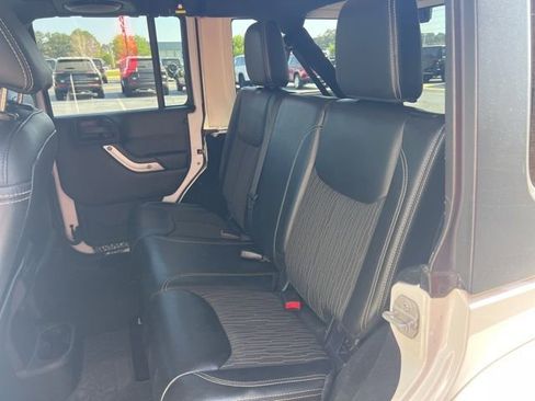 Used 2014 Jeep Wrangler Unlimited Sport image 15