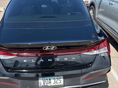 Used 2024 Hyundai Elantra SEL FWD image 6