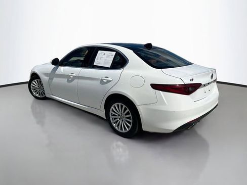 Used 2021 Alfa Romeo Giulia Sprint w/ Sun & Sound Package image 6