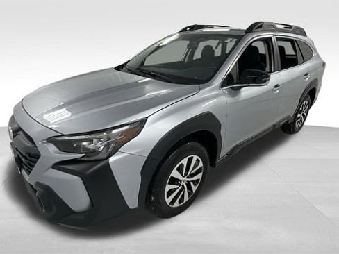 Certified 2025 Subaru Outback Premium image 8