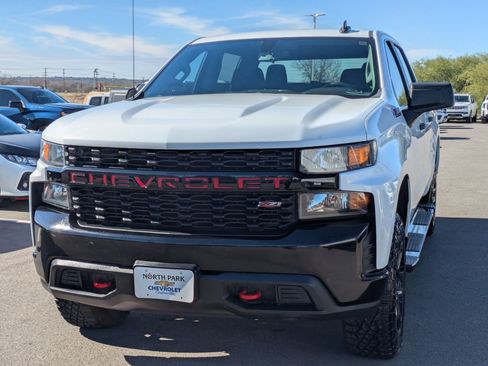 Used 2021 Chevrolet Silverado 1500 Custom Trail Boss w/ LPO, Dark Essentials Package image 7