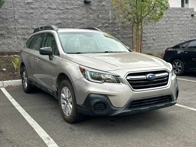 Used 2019 Subaru Outback 2.5i AWD/4WD image 2