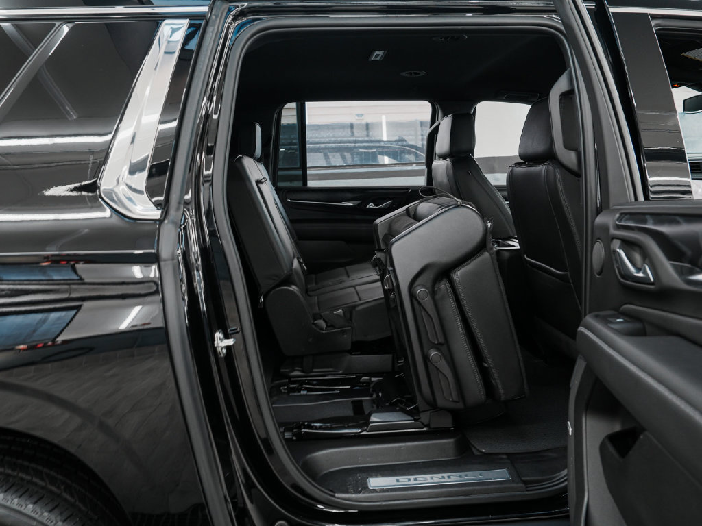 Used 2022 GMC Yukon XL Denali AWD/4WD image 33