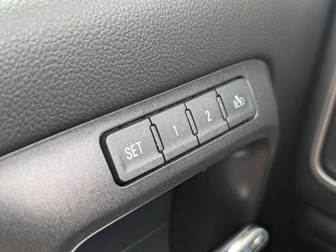 Used 2019 GMC Sierra 3500 SLT w/ Duramax Plus Package AWD/4WD image 11