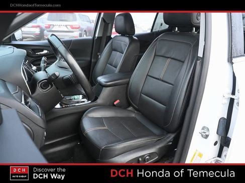 Used 2022 Chevrolet Equinox Premier image 16