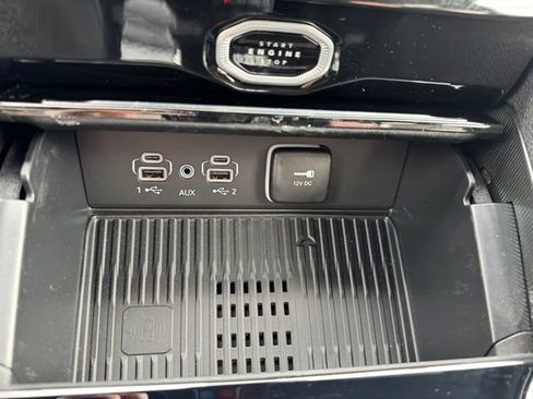 New 2026 Jeep Grand Cherokee Altitude image 15