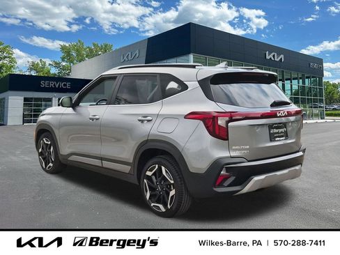 Certified 2024 Kia Seltos SX w/ SX Sunroof Package AWD/4WD image 8