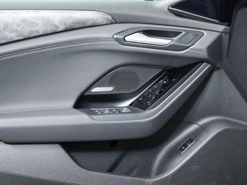 Certified 2025 Audi A6 e-tron Premium Plus w/ Premium Plus image 6