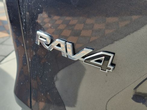 Used 2024 Toyota RAV4 LE FWD image 10