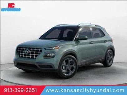 New 2025 Hyundai Venue SEL