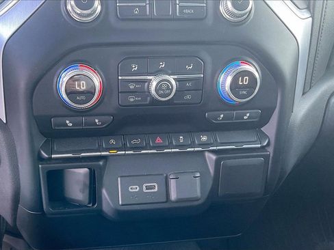 Used 2019 GMC Sierra 1500 SLE w/ SLE Value Package image 16