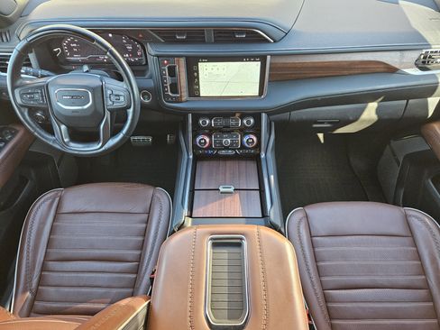 Used 2023 GMC Yukon XL Denali Ultimate image 27