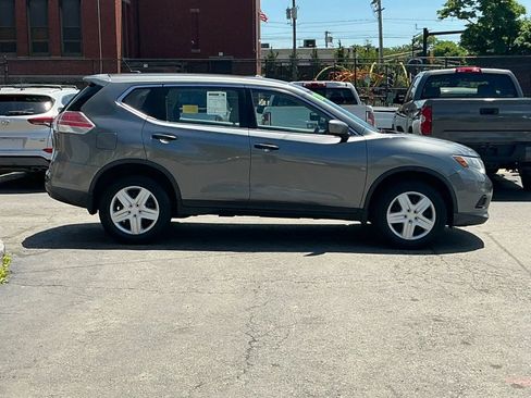 Used 2016 Nissan Rogue S AWD/4WD image 4