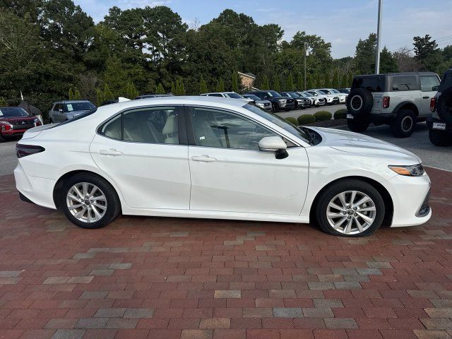 Used 2023 Toyota Camry LE FWD image 16
