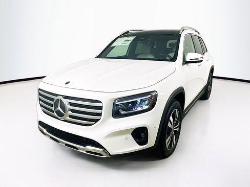 Certified 2025 Mercedes-Benz GLB 250 4MATIC image 1