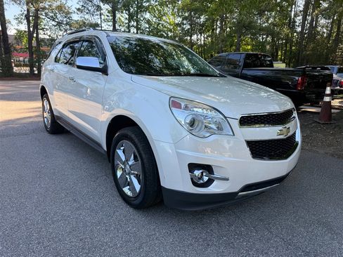 Used 2013 Chevrolet Equinox LTZ FWD image 3