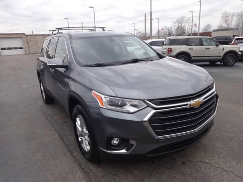 Used 2019 Chevrolet Traverse LT image 1