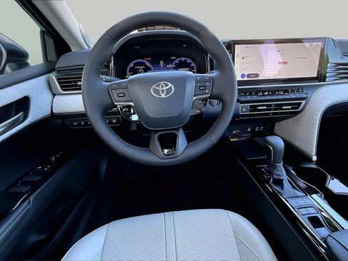 Used 2026 Toyota Camry XLE w/ Premium Plus Package AWD/4WD image 6