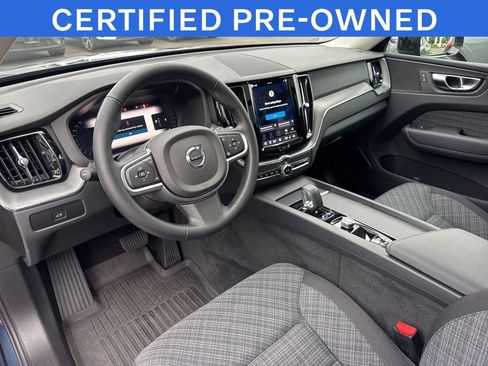 Certified 2025 Volvo XC60 B5 Core w/ Protection Package Premier AWD/4WD image 12