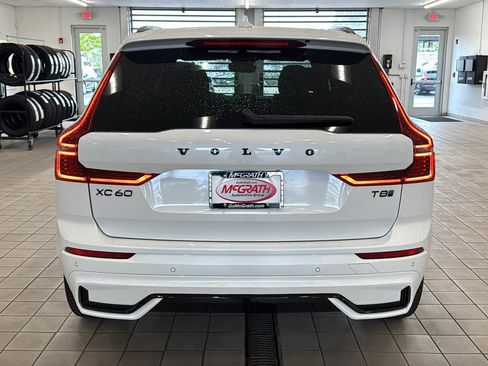 New 2026 Volvo XC60 T8 Ultra w/ Climate Package AWD/4WD image 6