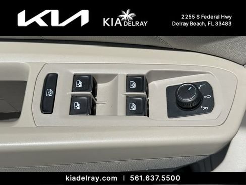 Used 2021 Volkswagen Atlas SE w/ Panoramic Sunroof Package FWD image 17