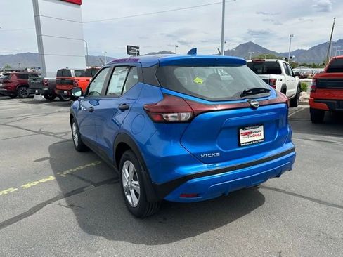 Used 2025 Nissan Kicks Play S FWD image 8