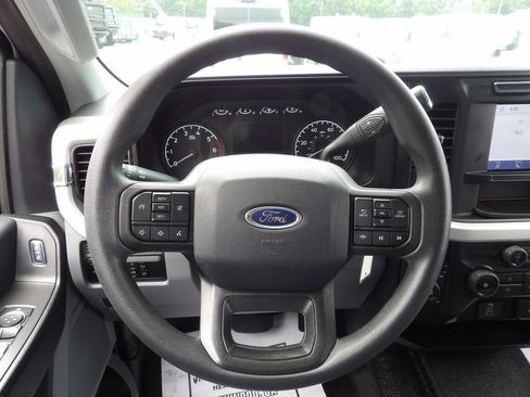 Used 2024 Ford F250 XL AWD/4WD image 20