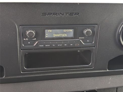 Used 2025 Mercedes-Benz Sprinter 2500 image 23