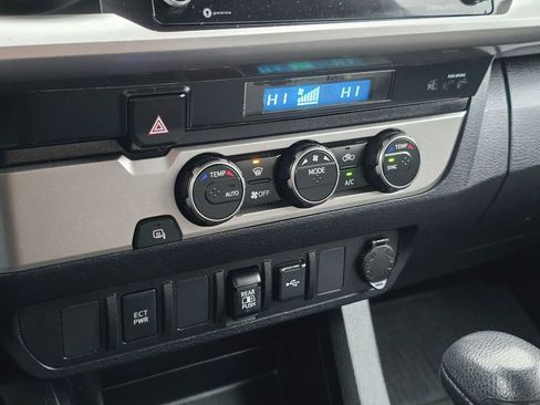 Used 2022 Toyota Tacoma SR5 image 30