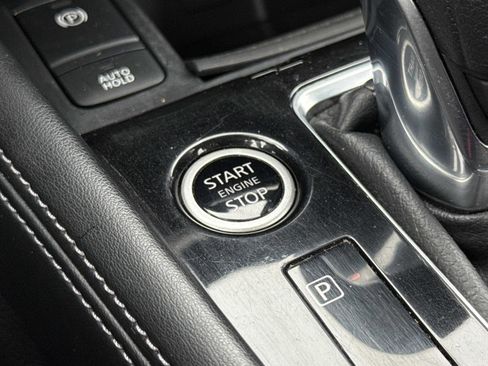 Used 2021 Nissan Kicks SV w/ Interior Electronics Package image 13