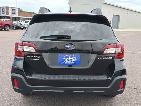Used 2019 Subaru Outback 2.5i Premium w/ Popular Package #2 AWD/4WD image 12