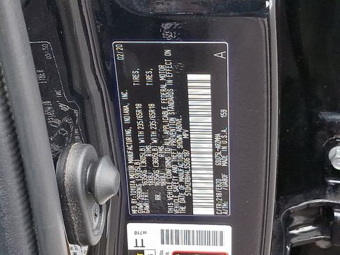 Used 2020 Toyota Highlander XLE image 30