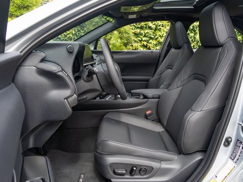 New 2026 Lexus UX 300h FWD image 16