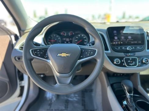 Used 2023 Chevrolet Malibu LS FWD image 12