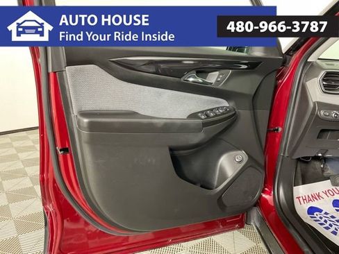 Used 2024 Chevrolet TrailBlazer LT w/ Convenience Package FWD image 11