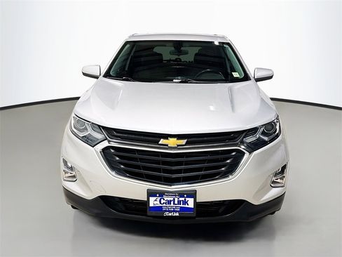 Used 2019 Chevrolet Equinox LT image 2
