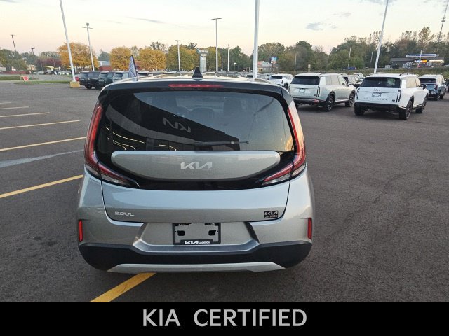 Used 2023 Kia Soul LX FWD image 8