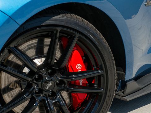 Used 2021 Ford Mustang Shelby GT500 w/ Technology Package image 24