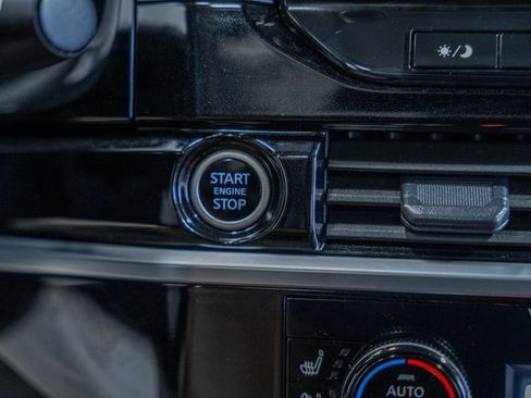 Used 2024 Nissan Pathfinder Platinum w/ Black Appearance Package image 25