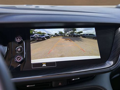 Used 2023 Buick Envision Essence w/ Sport Touring Package AWD/4WD image 17