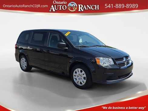 Used 2017 Dodge Grand Caravan SE FWD image 1