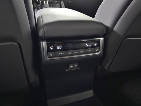 Certified 2025 Lexus GX 550 w/ Accessory Package (2T) AWD/4WD image 32