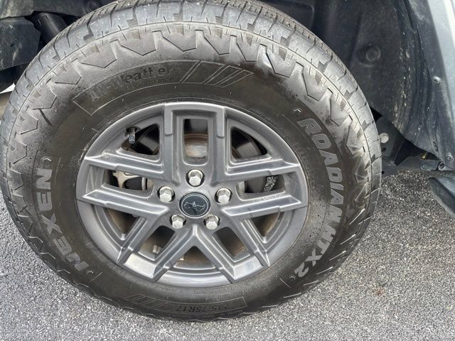 Used 2025 Jeep Wrangler Sport AWD/4WD image 9