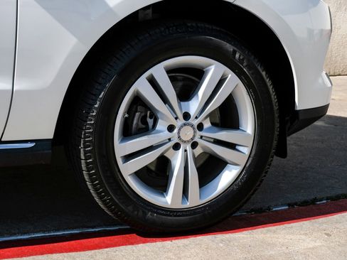 Used 2013 Mercedes-Benz ML 350 2WD image 48